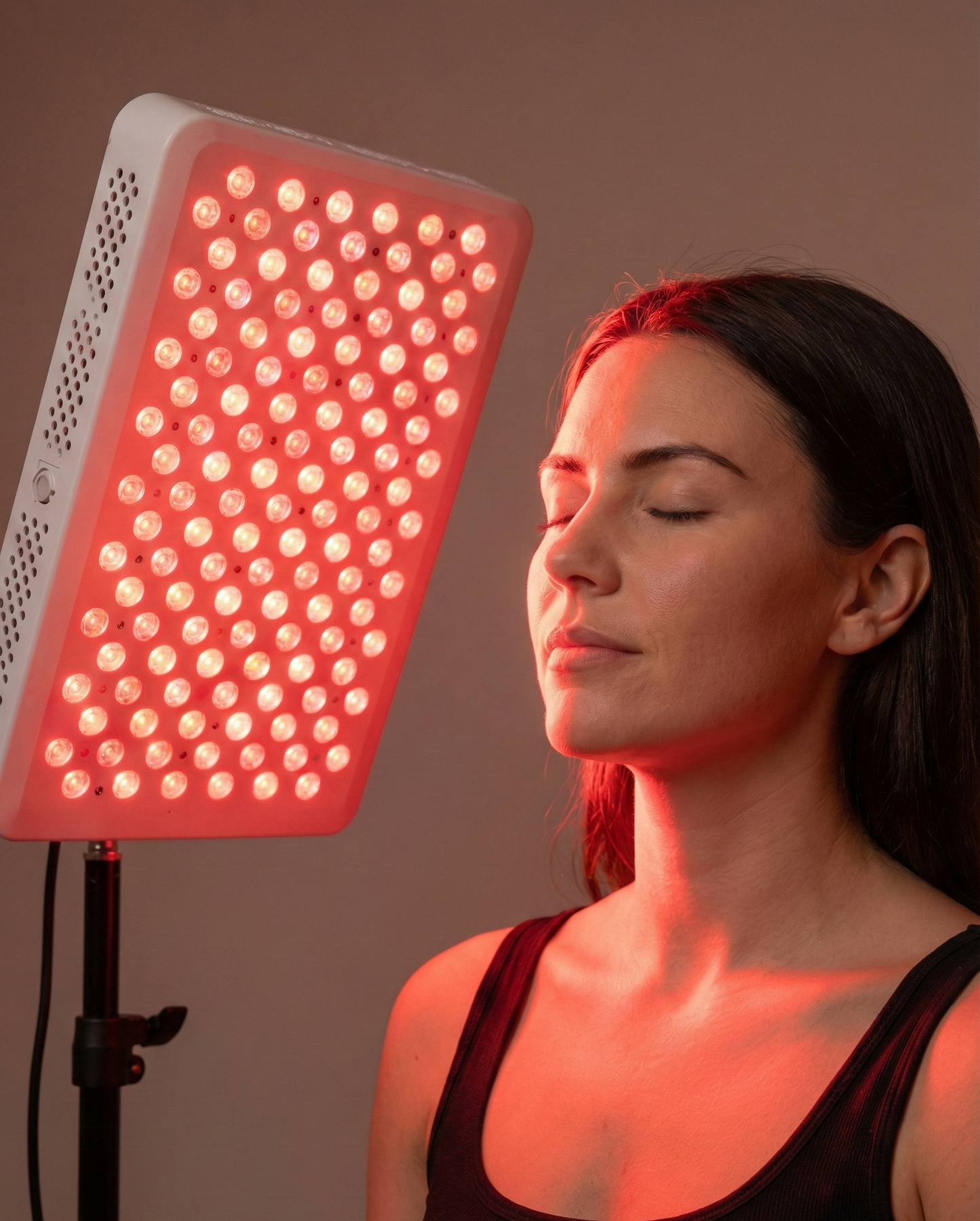 woman doing red light therapy